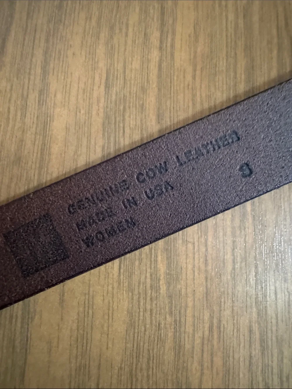 GAP sleek leather